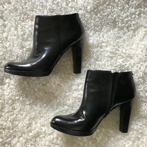 Nine West Black Leather Ankle Bootie